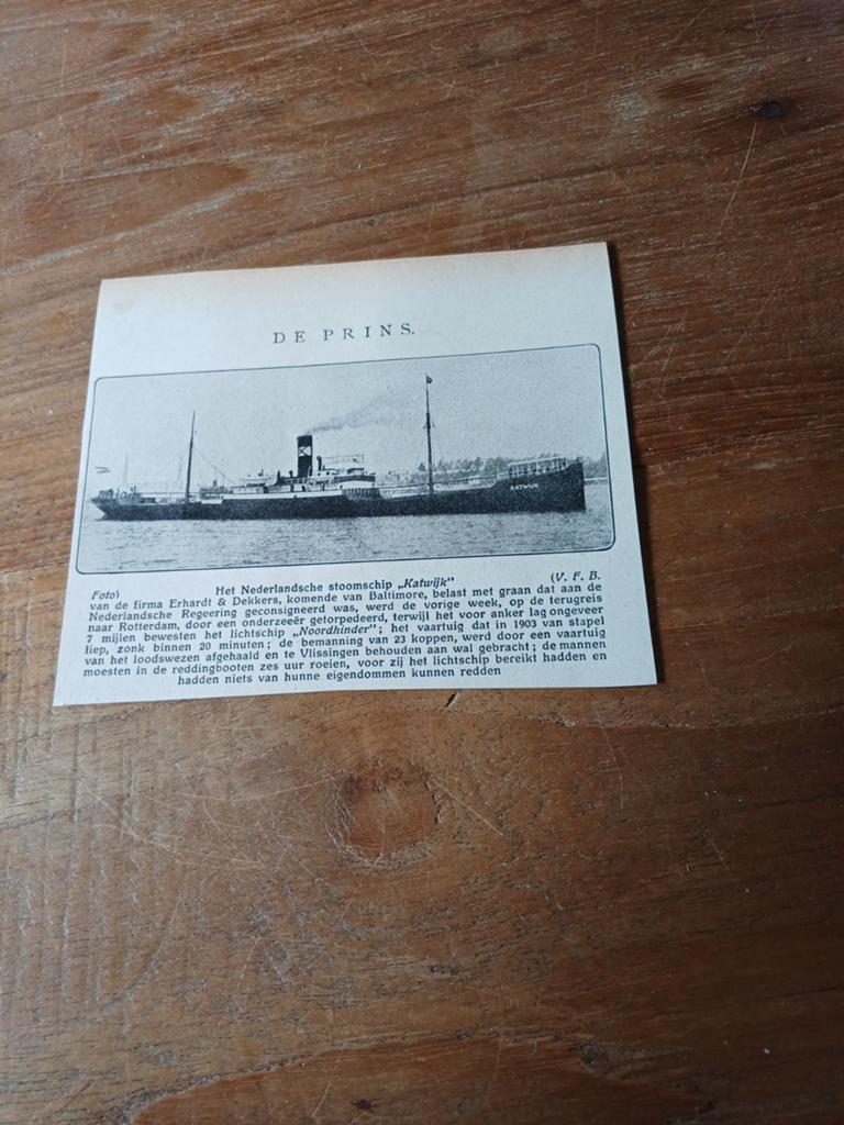 Knipsel Nederlandse stoomschip Katwijk Erhardt en Dekkers, Verzamelen, Scheepvaart, Ophalen of Verzenden, Gebruikt, Kaart, Foto of Prent