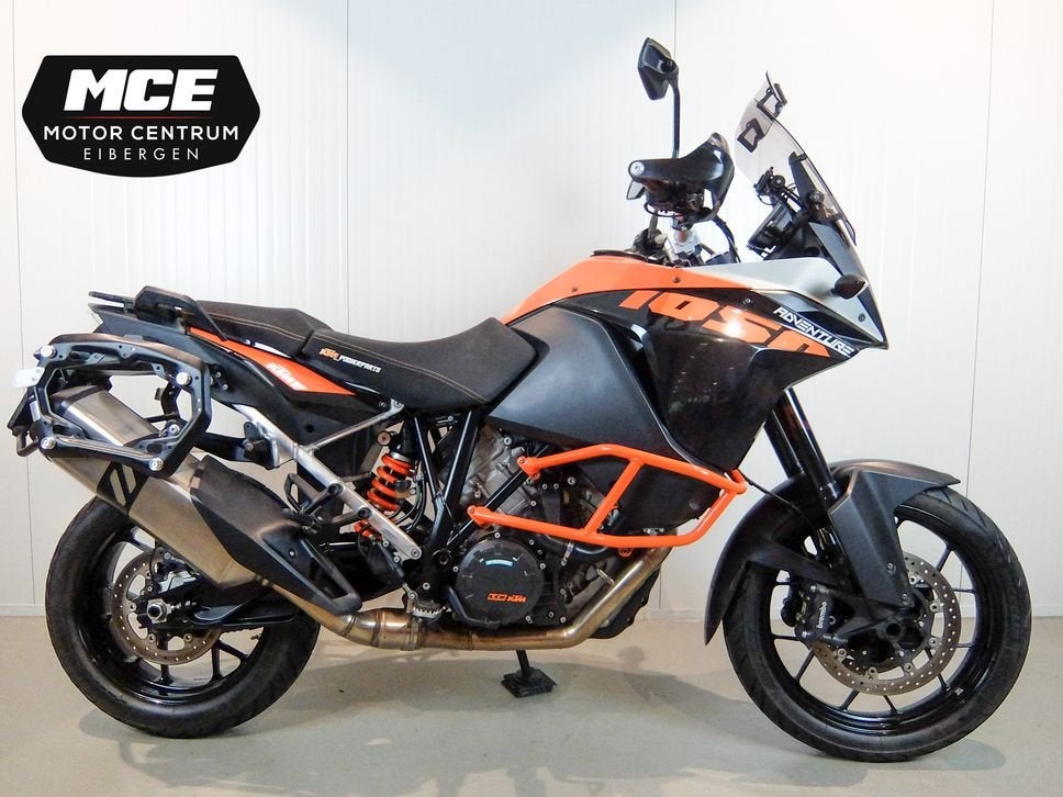 KTM 1050 ADVENTURE (bj 2015), Motoren, 2 cilinders, KTM, Bedrijf, Onbekend
