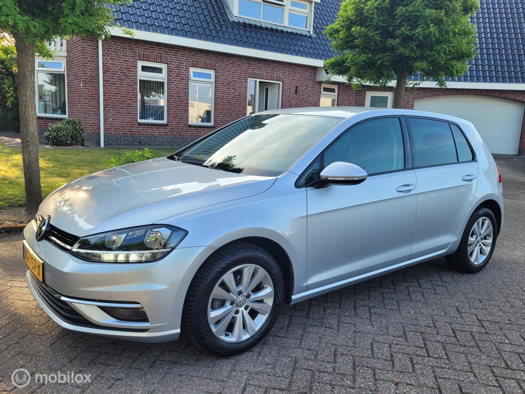 Volkswagen Golf 1.0 TSI, Carplay/navi/cruise/clima., Stof, Origineel Nederlands, Bedrijf, Golf