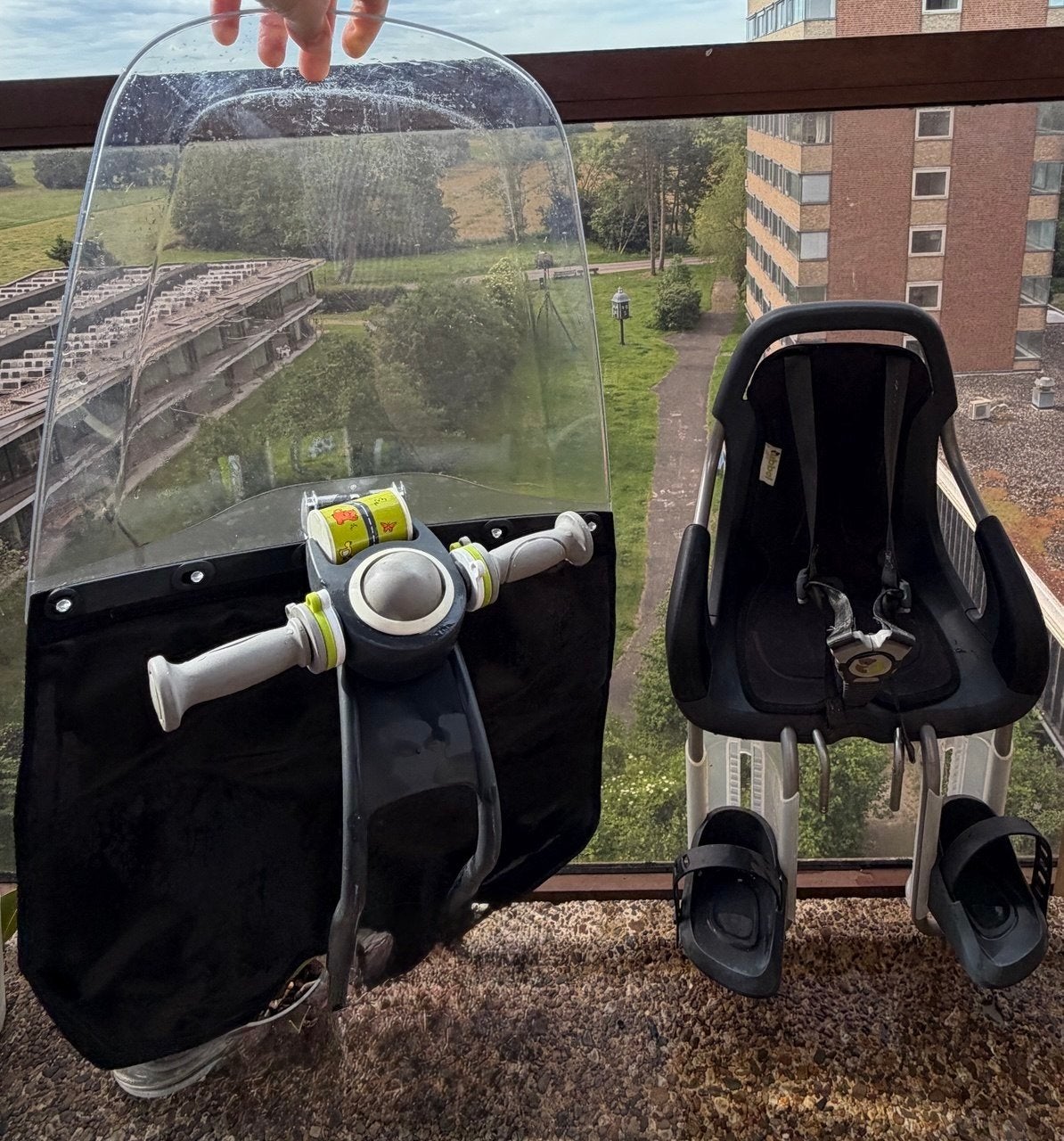Fietszitje voor kleine kinderen met windscherm, Ophalen of Verzenden