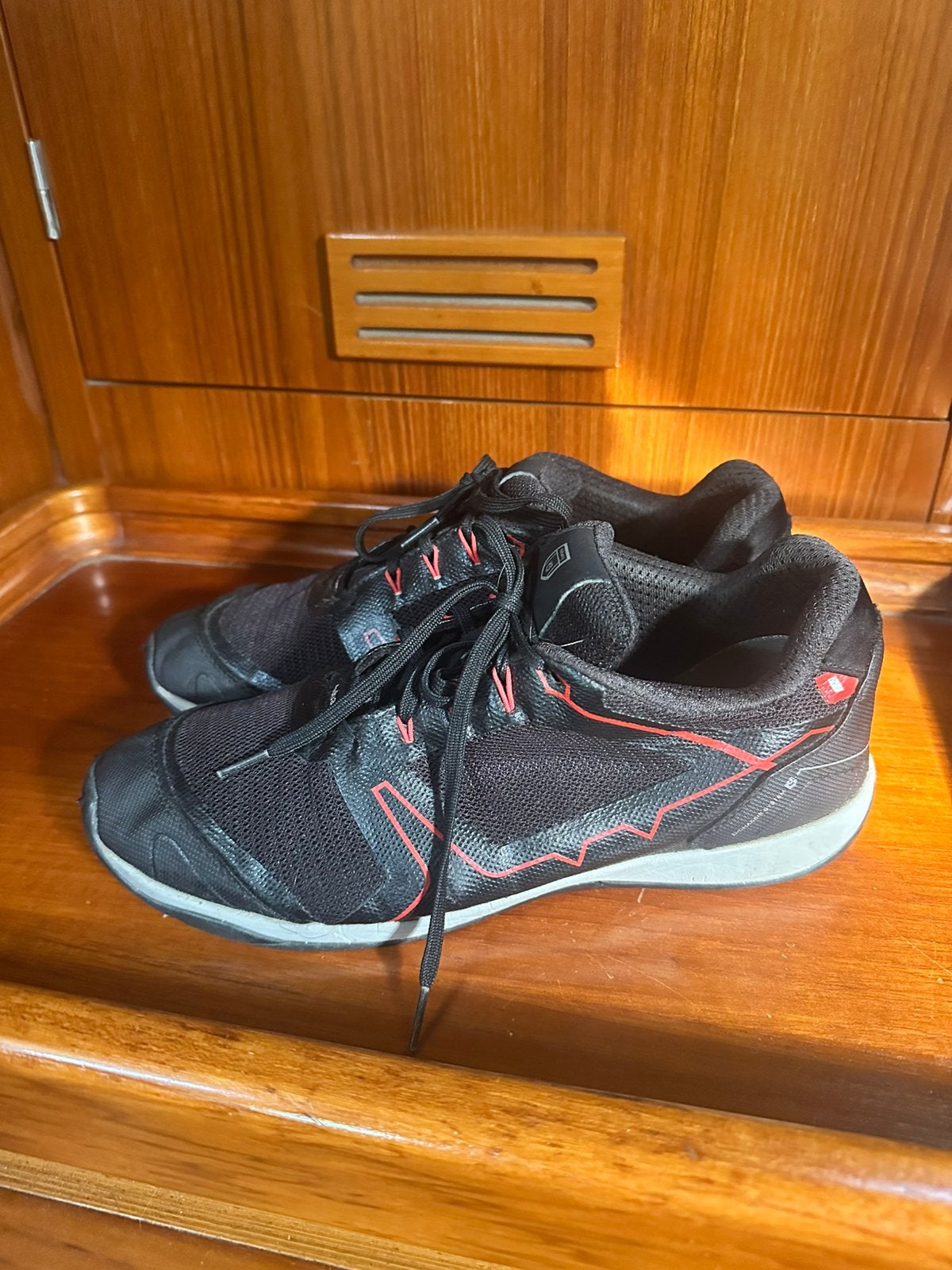 Dubarry bootschoenen, Ophalen of Verzenden, Zo goed als nieuw, Sportschoenen, Zwart