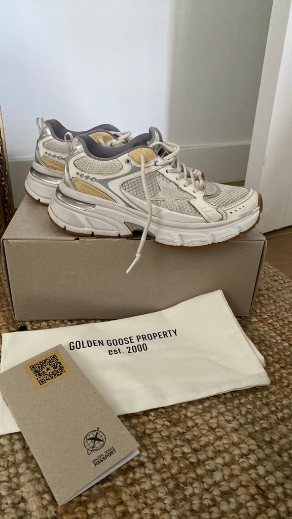ZGAN Golden Goose Lightstar worn white star maat 37, Ophalen of Verzenden, Zo goed als nieuw, Wit