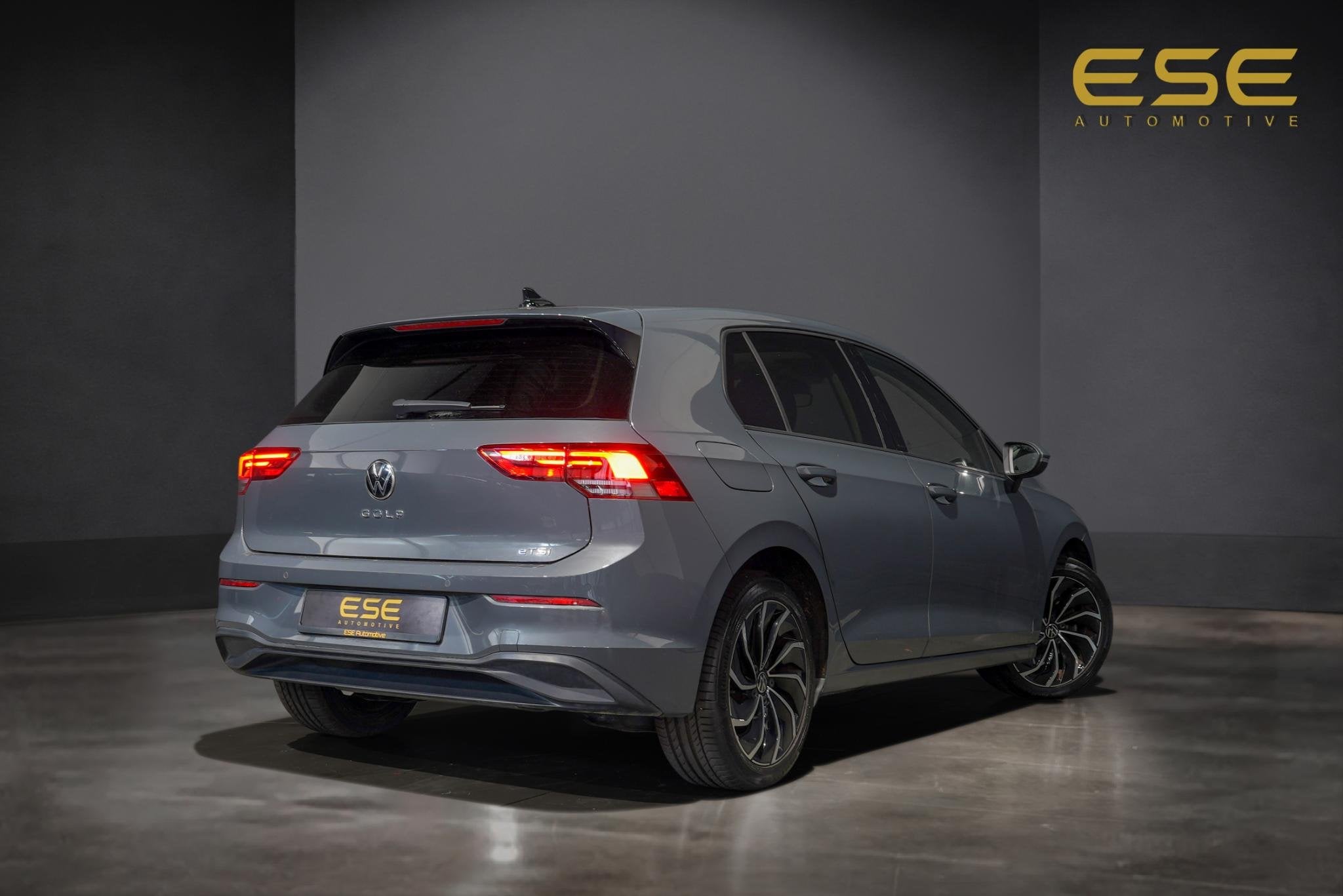 Volkswagen Golf 1.5 eTSI Pano | H&K | Camera | Dodehoek | Am, Auto's, Stof, 116 pk, Bedrijf, 19 km/l