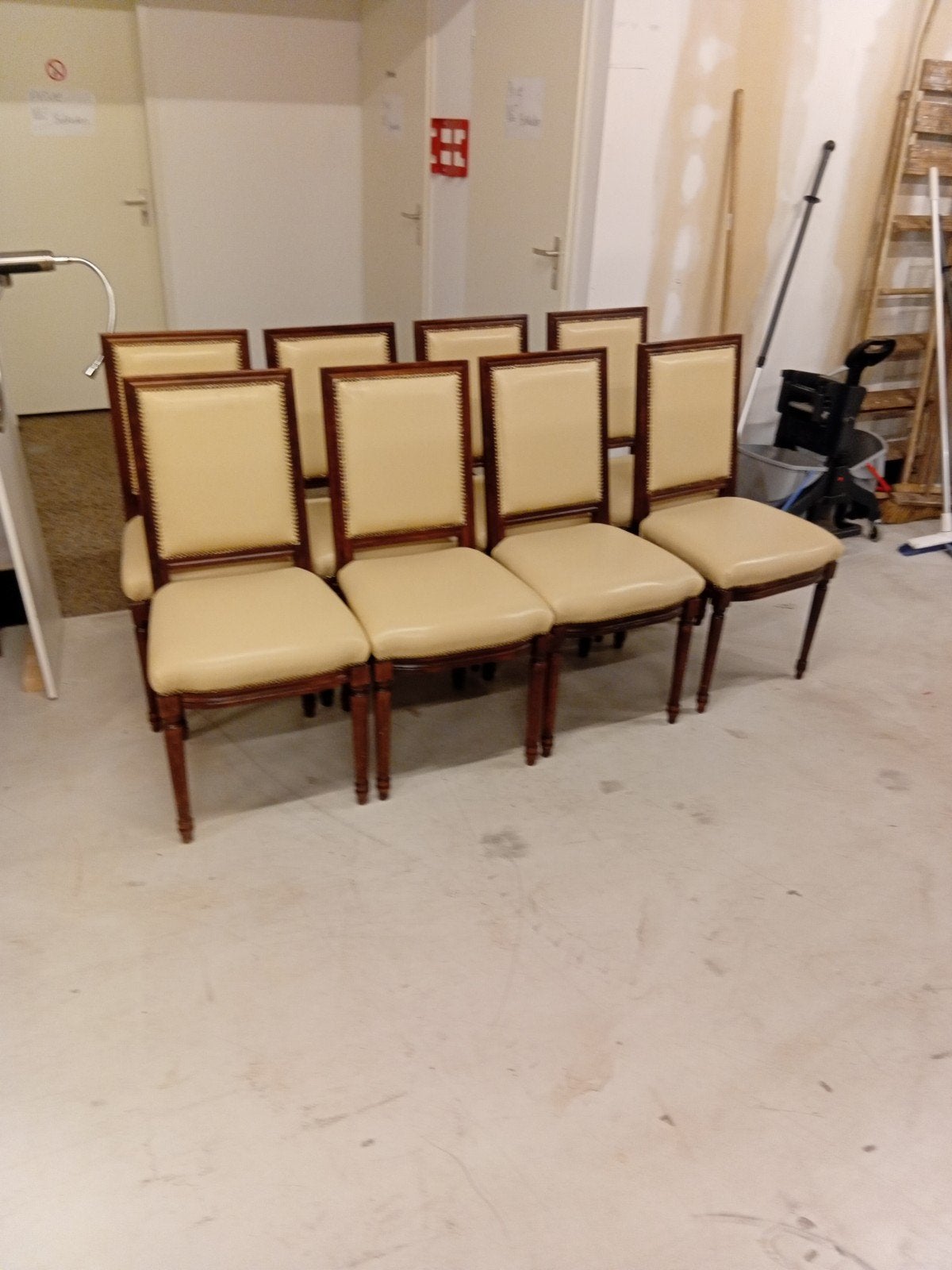 Set van 8 klassieke eetkamerstoelen merk villeroy/boch, Antiek en Kunst, Ophalen