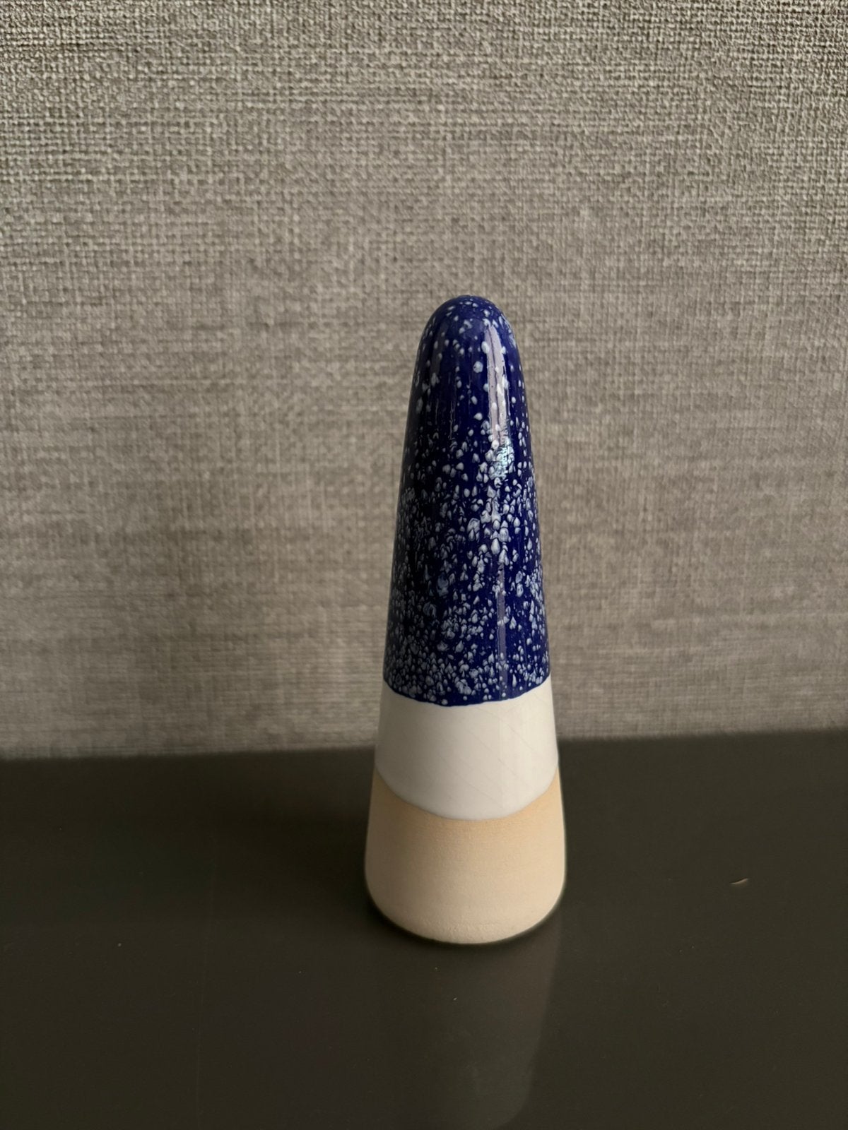 Studio Arhoj  item “ Ghost”, inkt blauw , 2019, Gemerkt, Object, Ophalen of Verzenden, 11 cm