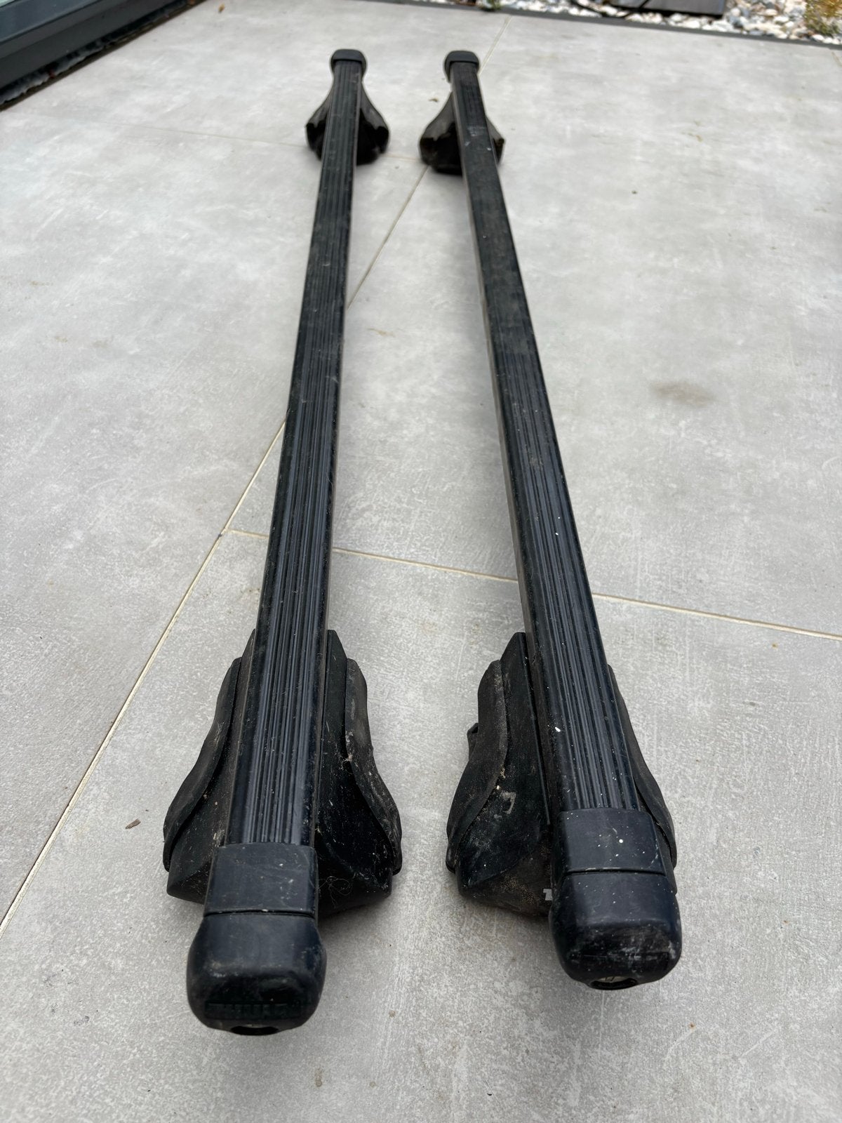 Thule dakdragers - voor rails, max 97cm breed, Auto diversen, Dakdragers, Ophalen, Gebruikt