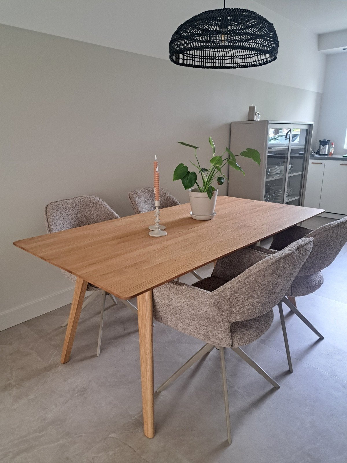Kick Owen Eetkamerstoelen beige (4x) NIEUW!, Overige kleuren, Zo goed als nieuw, Ophalen, Modern, Eigentijds, Scandinavisch