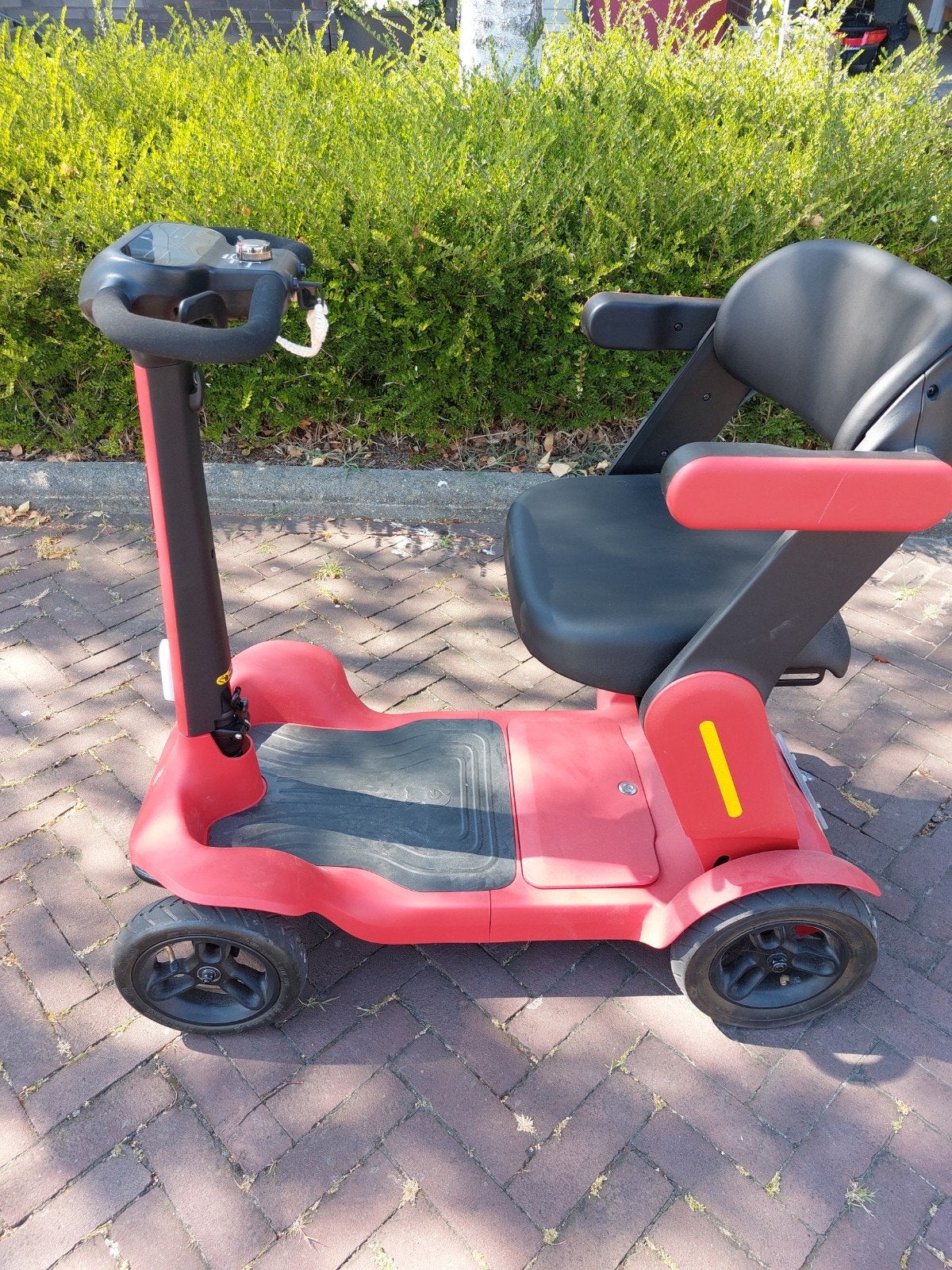 TTZ opvouwbare electric scootmobiel zo goed als nieuw, Diversen, Ophalen, Zo goed als nieuw, 36 t/m 45 km, 10 km/u of minder