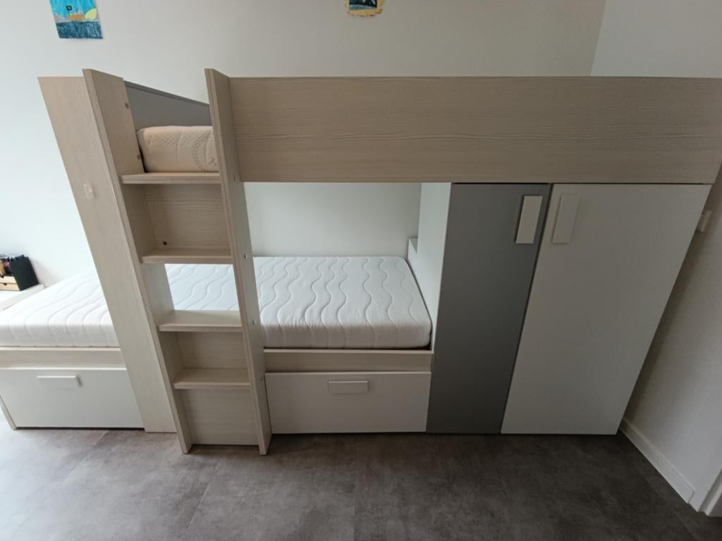 Stapelbed met kledingkast en opberglades, model "Maxim"., Ophalen, Gebruikt, 90 cm, 160 tot 180 cm