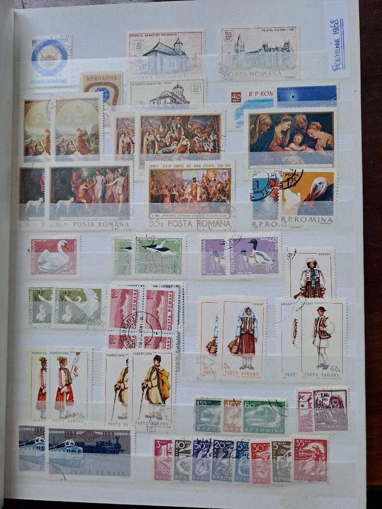 2 postzegel insteekboeken met roemeense postzegels, Ophalen of Verzenden, Overige landen, Gestempeld