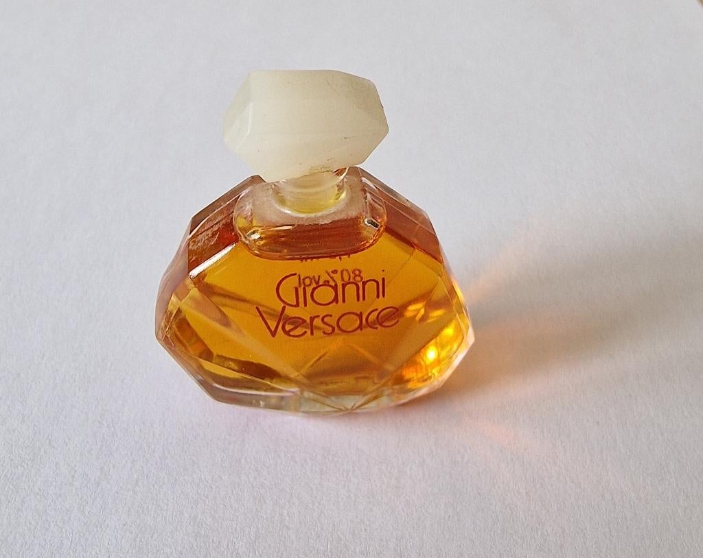 Gianni Versace miniatuur parfum, Ophalen of Verzenden, Zo goed als nieuw, Miniatuur, Gevuld