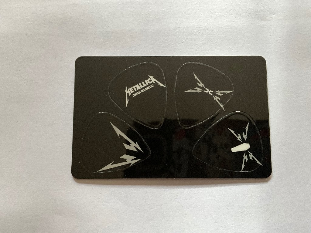 4 uitneembare plectrums van Metallica, Ophalen of Verzenden, Foto of Kaart, Emmen, Regina