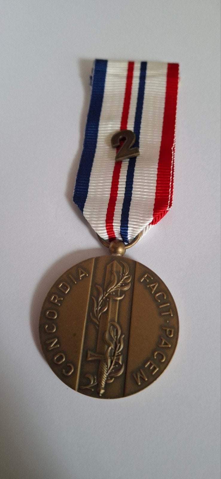 Herinneringsmedaille Multinationale missie, Ophalen of Verzenden, Landmacht, Nederland, Lintje, Medaille of Wings