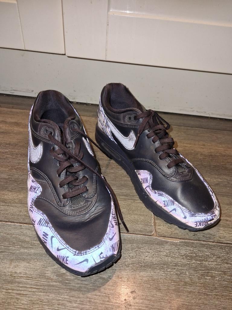 Nike air max 1 logo print 40,5, Kleding | Dames, Schoenen, Ophalen of Verzenden, Zo goed als nieuw, Sneakers of Gympen