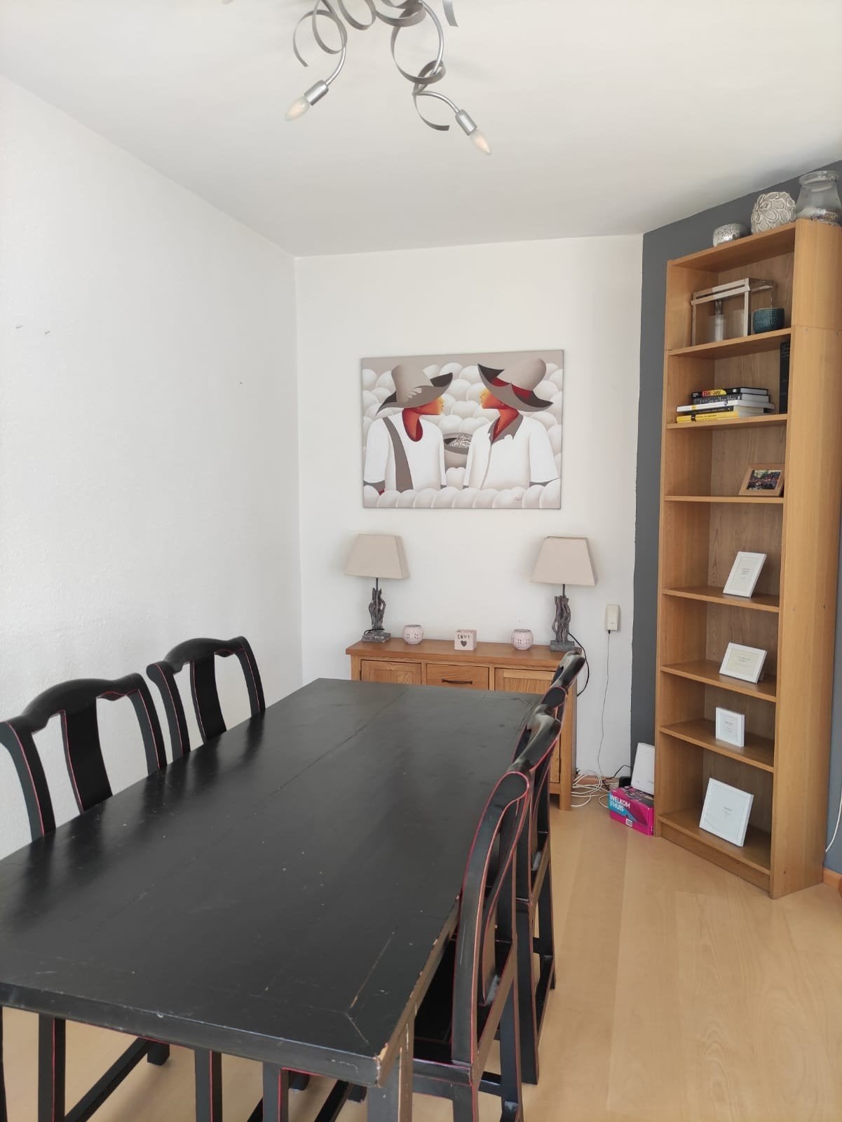 Zwarte tafel en vier stoelen, Huizen en Kamers, Amsterdam