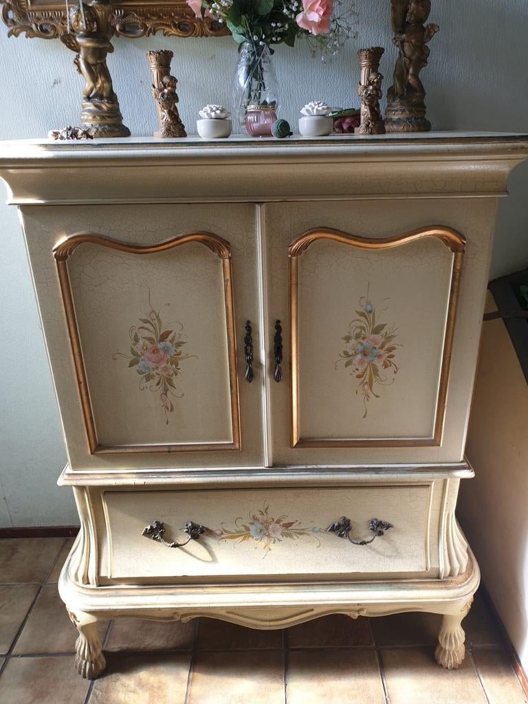 Italiaanse TV kast /, Ophalen, Gebruikt, 100 tot 150 cm, 100 tot 150 cm