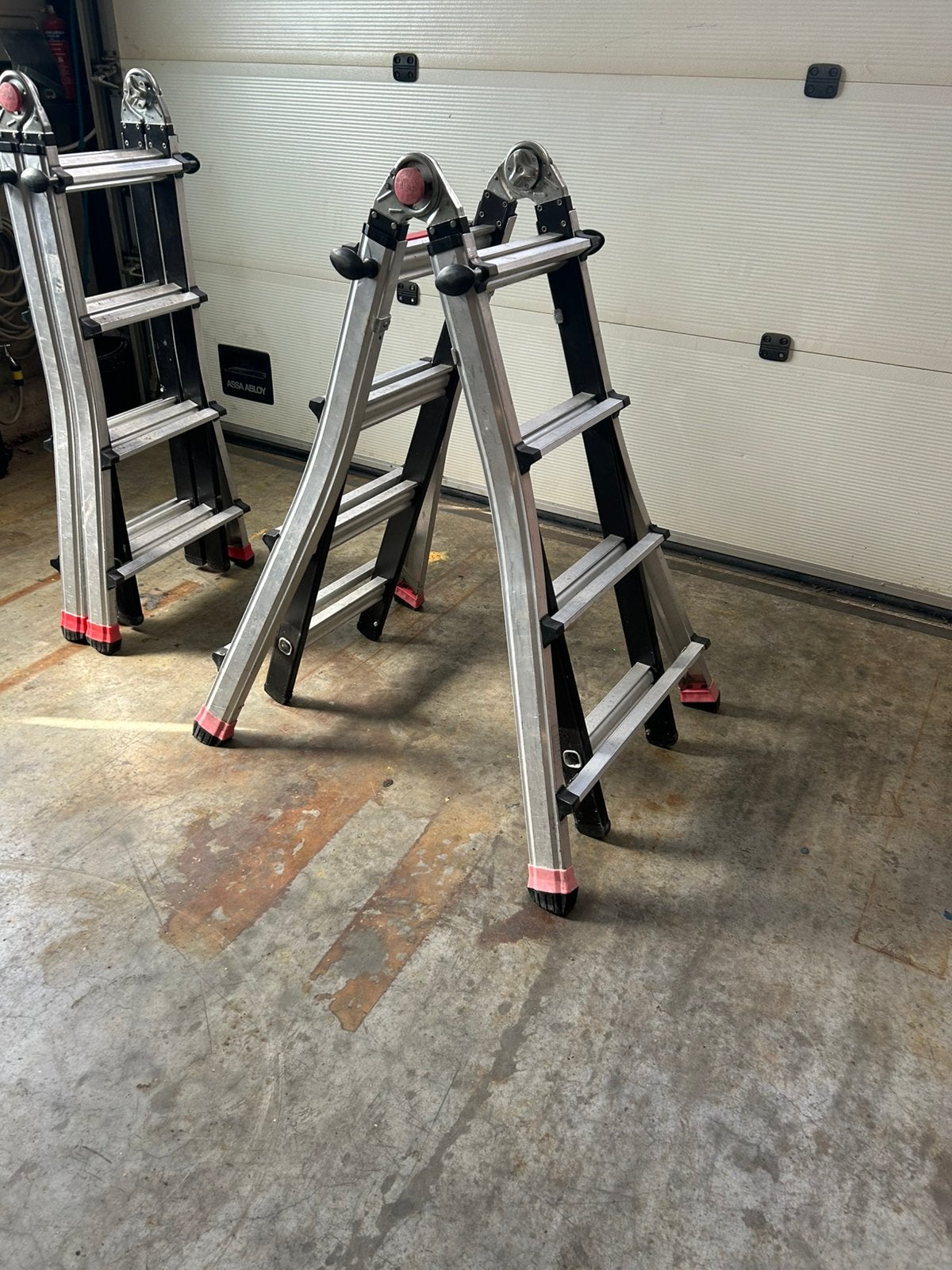Altrex Varitrex 4x4 teleprof, Doe-het-zelf en Verbouw, Ladders en Trappen, Ophalen, Zo goed als nieuw