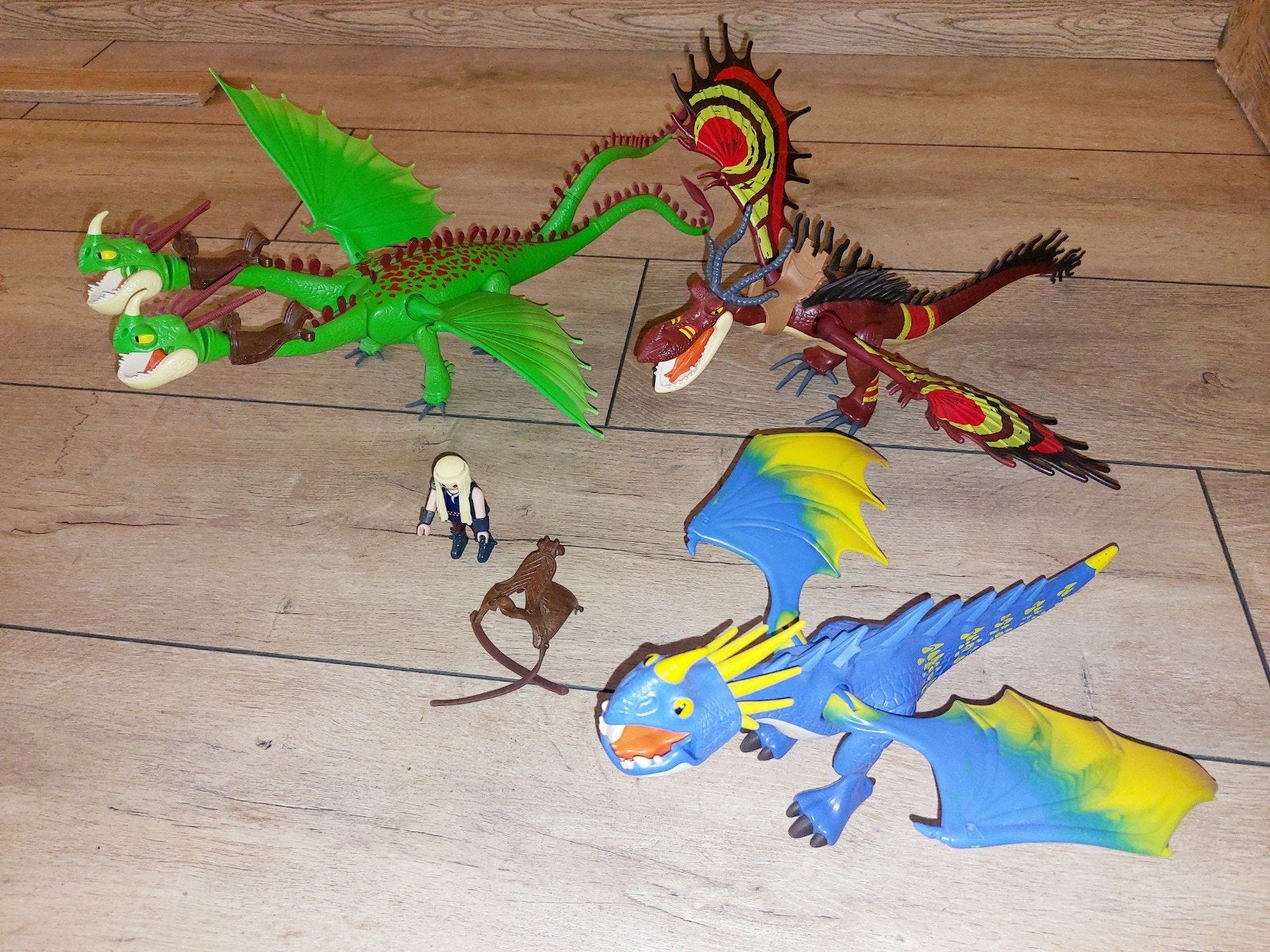 Draken speelgoed set: Hoe tem je een draak, Ophalen of Verzenden, Gebruikt
