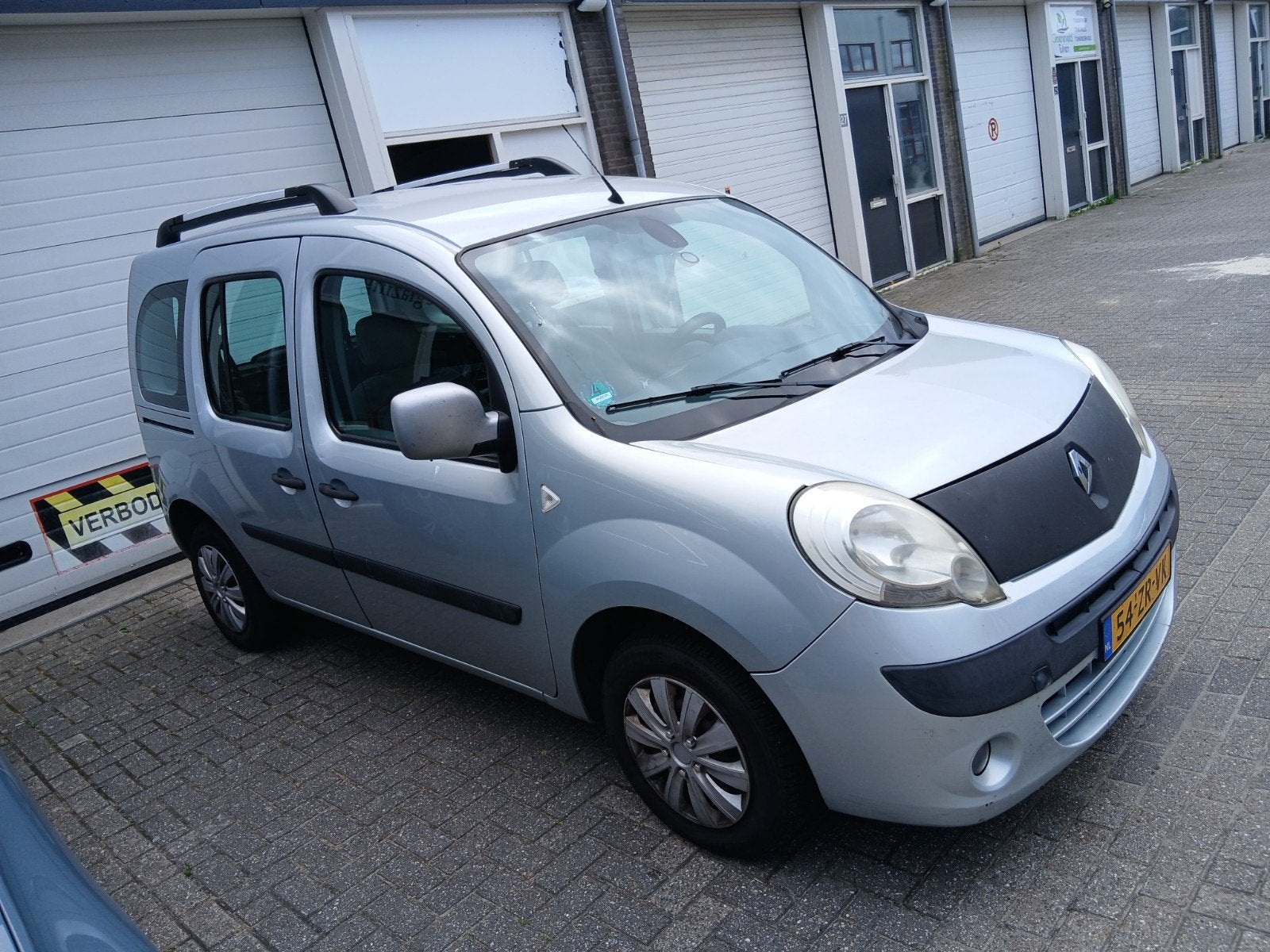 Renault Kangoo 1.6 16V 78KW Family 2008 Grijs, 1373 kg, 4 cilinders, Origineel Nederlands, 75 €/maand