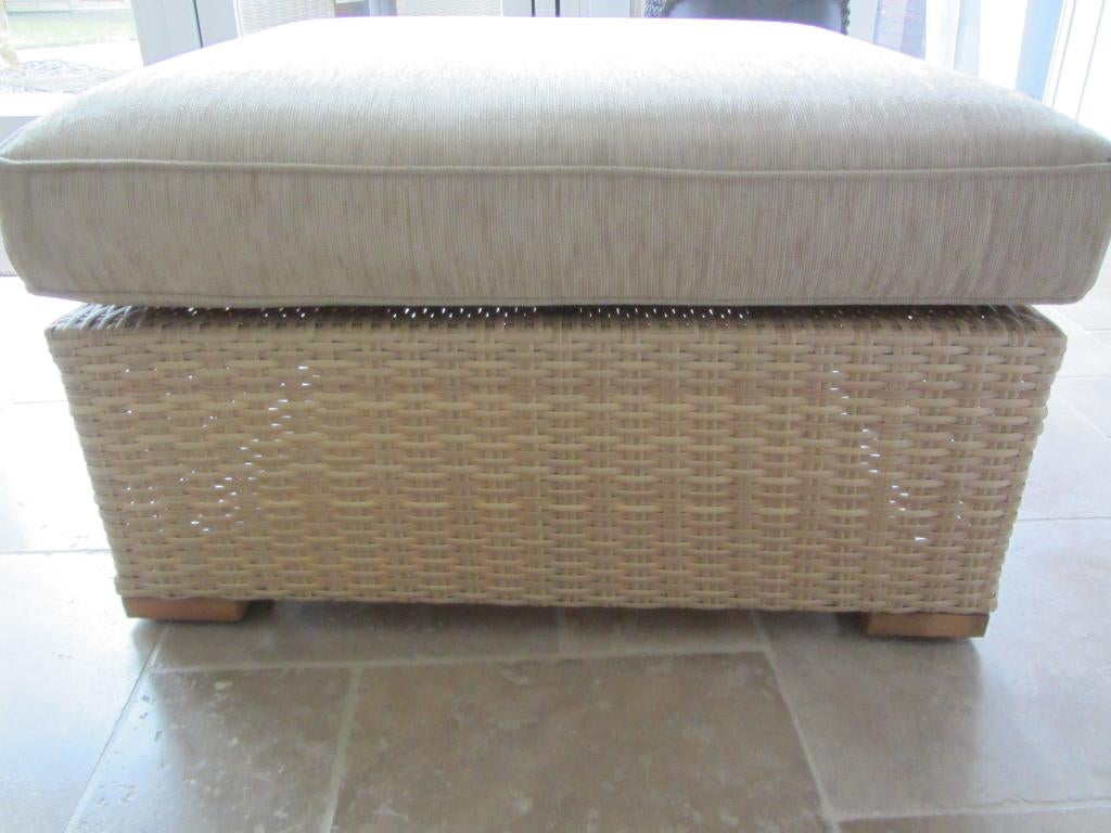Lounge voetenbank / tafel / poef / Salontafel, Ophalen of Verzenden, Nieuw, Vierkant, Kunststof