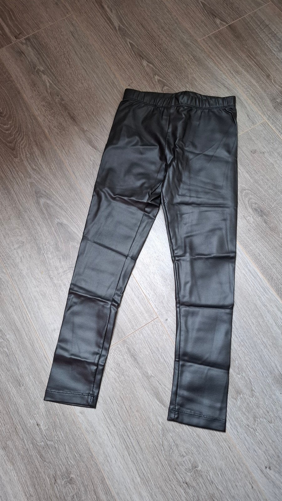 Lederlook legging, Broek, Meisje, Nieuw, Ophalen of Verzenden