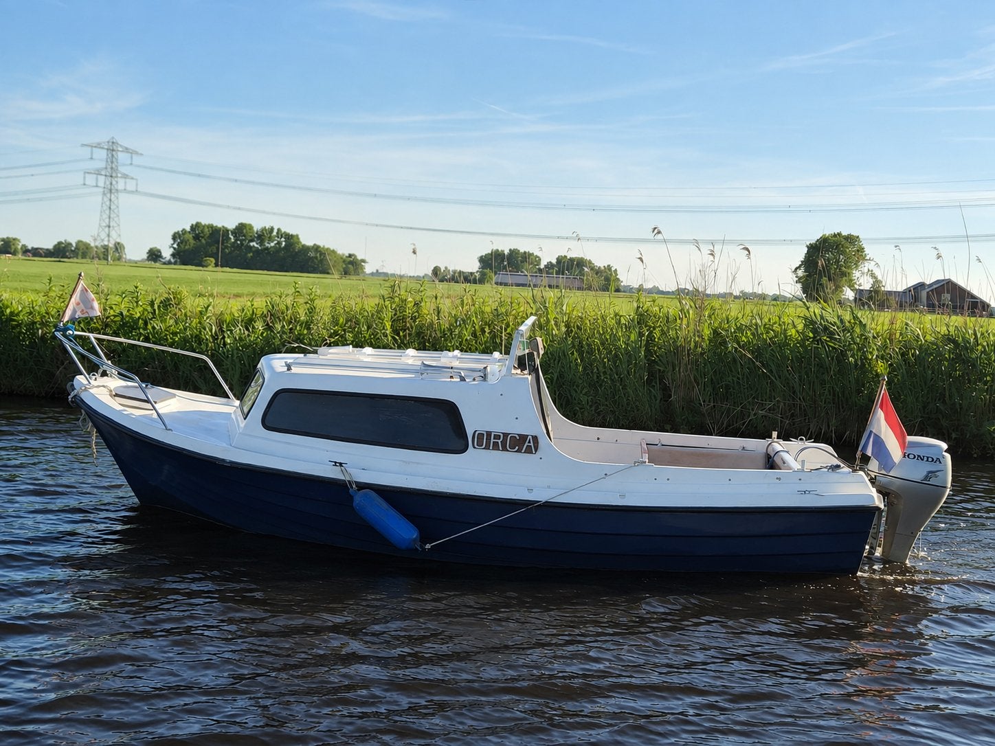 Stabiele kajuitboot 'Orca' met buitenboordmotor, Overige merken, Gebruikt, Afdekzeil, Kajuitboot