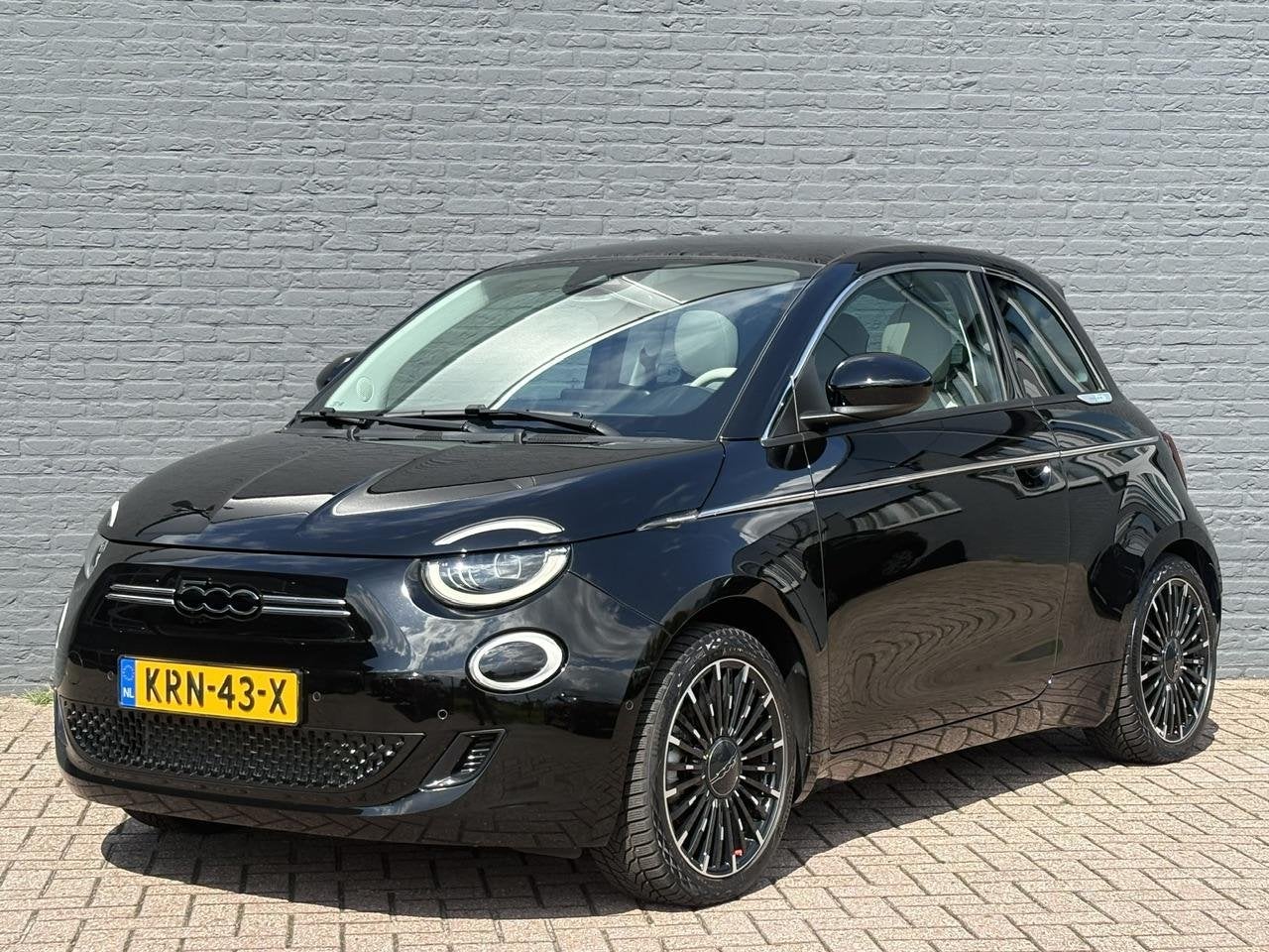 Fiat 500 3+1 Icon 42 kWh | SOH 95,4 % | 306 Km WLTP | Dealer, Auto's, Automaat, Gebruikt, 118 pk, 4 stoelen