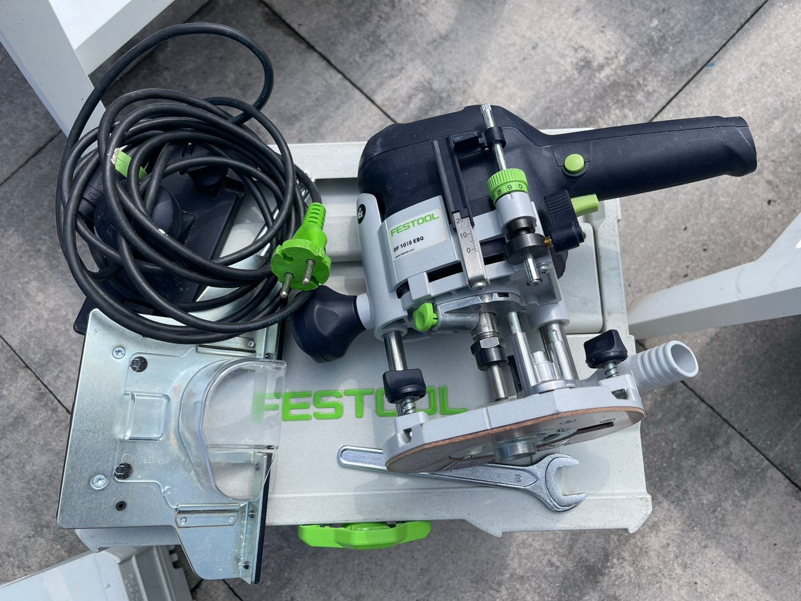 Festool bovenfrees 1010, Doe-het-zelf en Verbouw, Gereedschap | Freesmachines, Ophalen of Verzenden, Zo goed als nieuw, Elektrisch