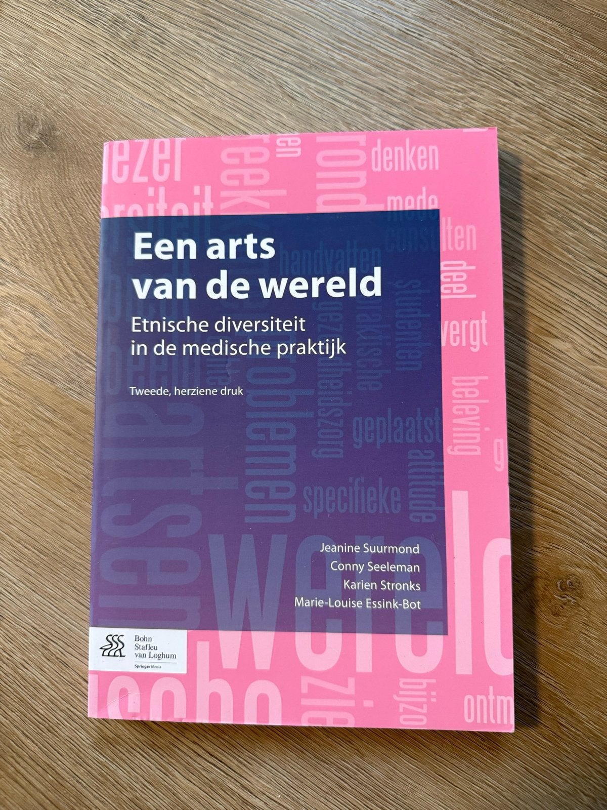 Een arts van de wereld - Etnische diversiteit, Ophalen of Verzenden, Gamma, Zo goed als nieuw, WO