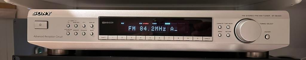 Sony ST-SE520 tuner omgebouwd voor 3,5m (japanse mode), Audio, Tv en Foto, Tuners, Ophalen of Verzenden, Zo goed als nieuw
