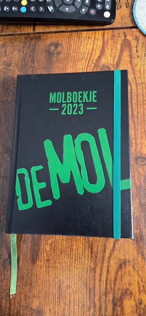 Molboekje Wie is de Mol? 2023 - Zo goed als nieuw, Ophalen of Verzenden, Zo goed als nieuw, AVROTROS