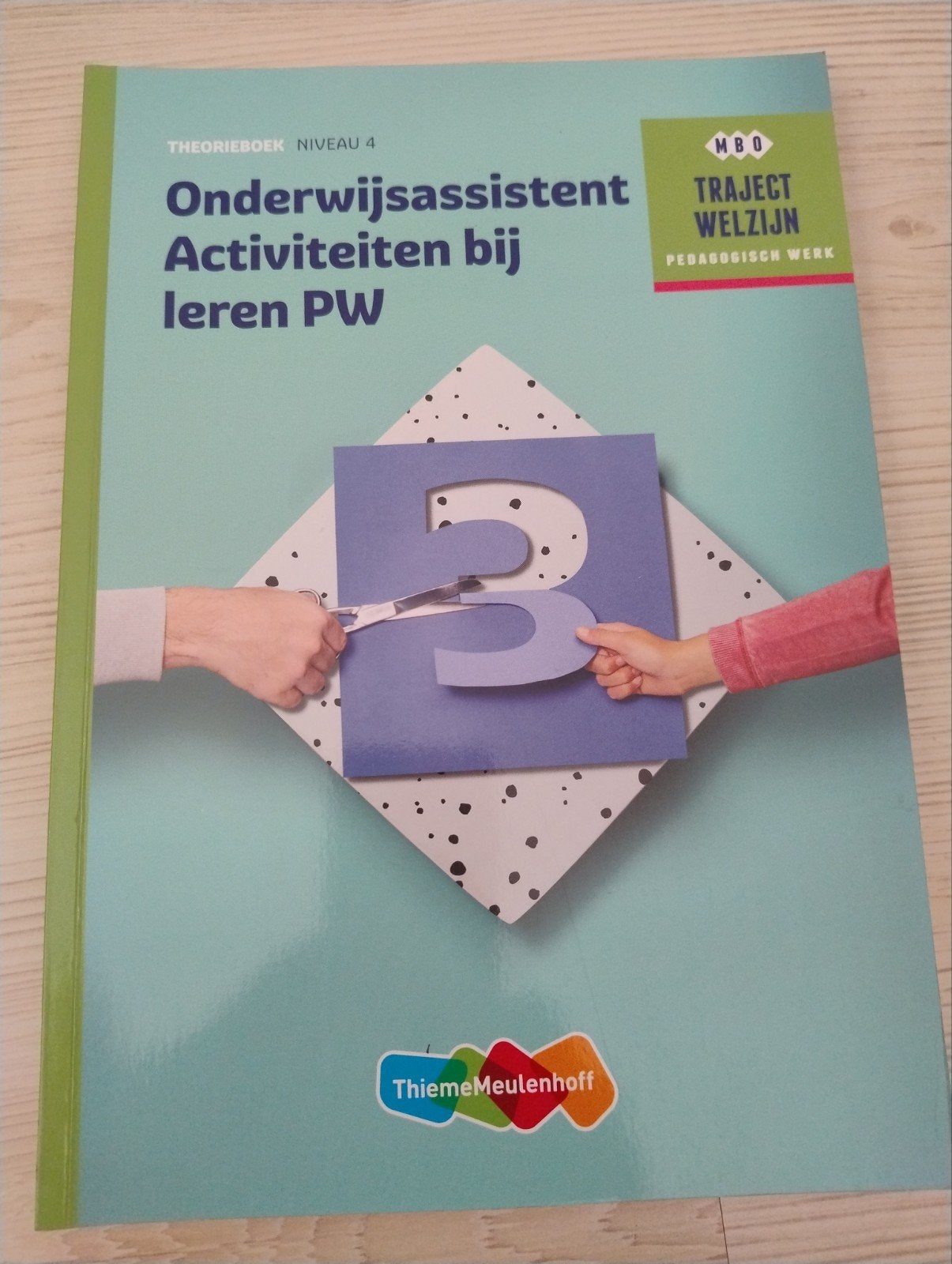 Onderwijsassistent Activiteiten bij leren PW - Welzij, Boeken, VMBO, Overige vakken, A. Gloudemans, R.F.M. van Midde, A.C. Verhoef