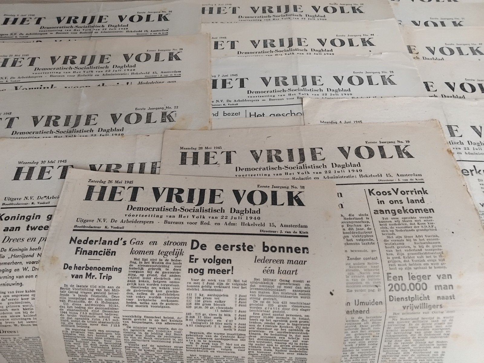 20x ,,Het Vrije Volk,, 40er jaren, Ophalen of Verzenden, Gelezen