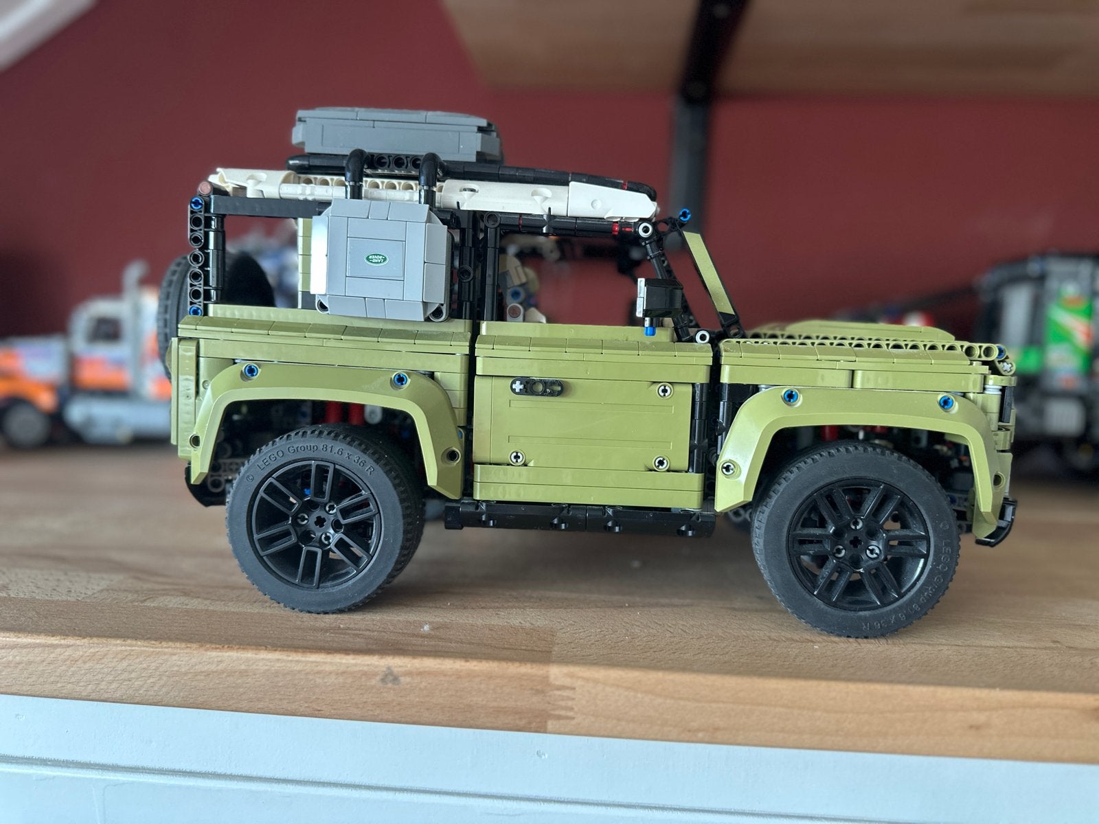 Lego Technic Land Rover Defender (42110), Ophalen of Verzenden, Zo goed als nieuw, Overige merken