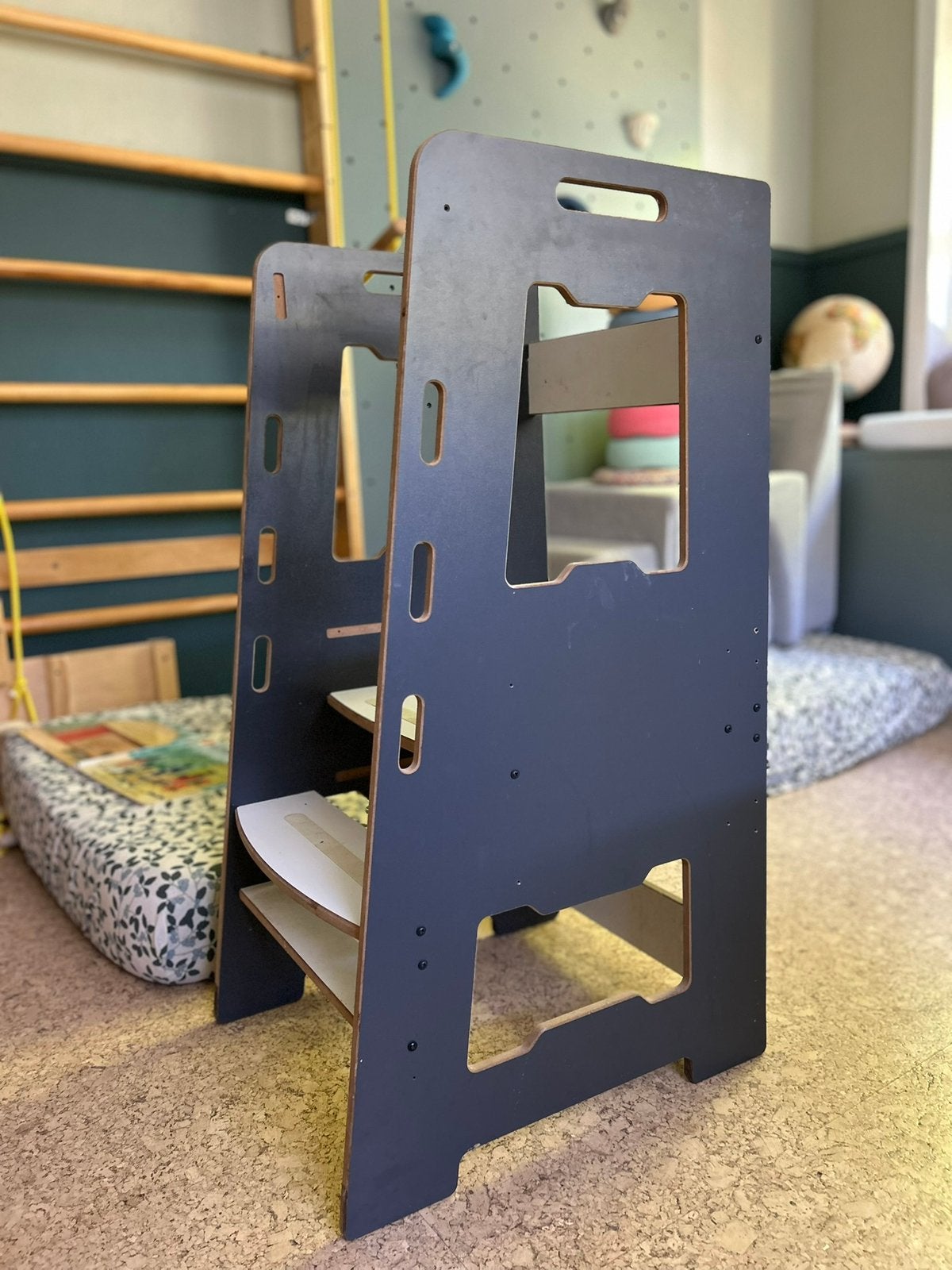 Montessori leertoren, Ophalen, Zo goed als nieuw, Stoel(en)