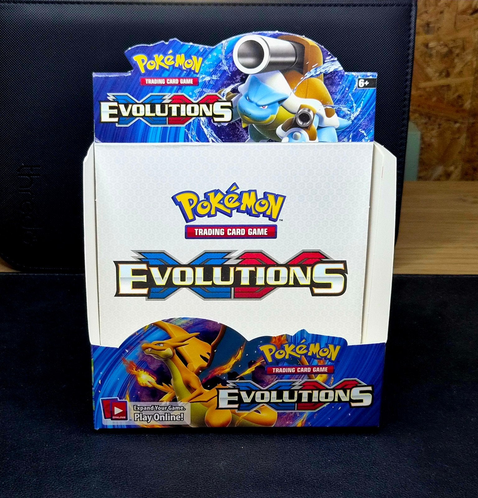 LEGE XY Evolutions 2016 Booster Box, Hobby en Vrije tijd, Verzamelkaartspellen | Pokémon, Ophalen of Verzenden, Zo goed als nieuw
