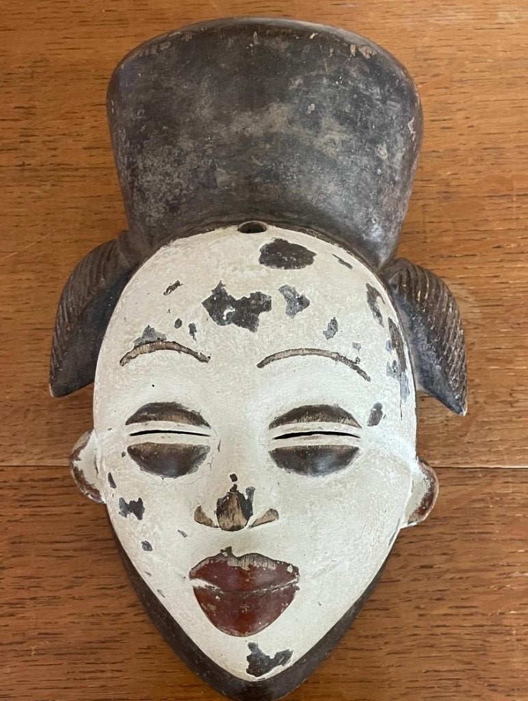 Masker Afrikaans Punu Gabon wit, kaolienklei en hout, Hout, Wit, Afrika, Masker
