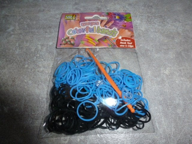 NIEUW 200 zwart /blauwe loom bandjes 5 zakjes voor 8,00, Hobby en Vrije tijd, Ophalen of Verzenden, Nieuw