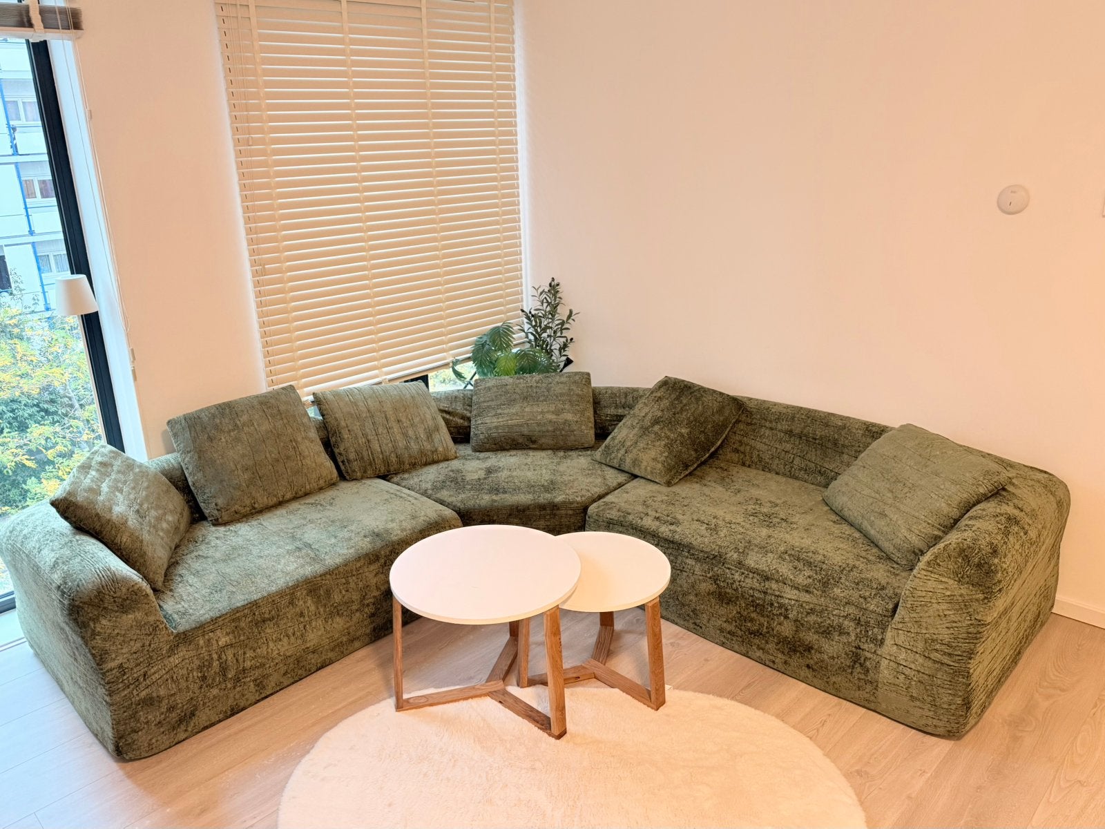 Nieuwe luxe Japandi-stijl bank, Mint Green, Ophalen, Nieuw, Japandi