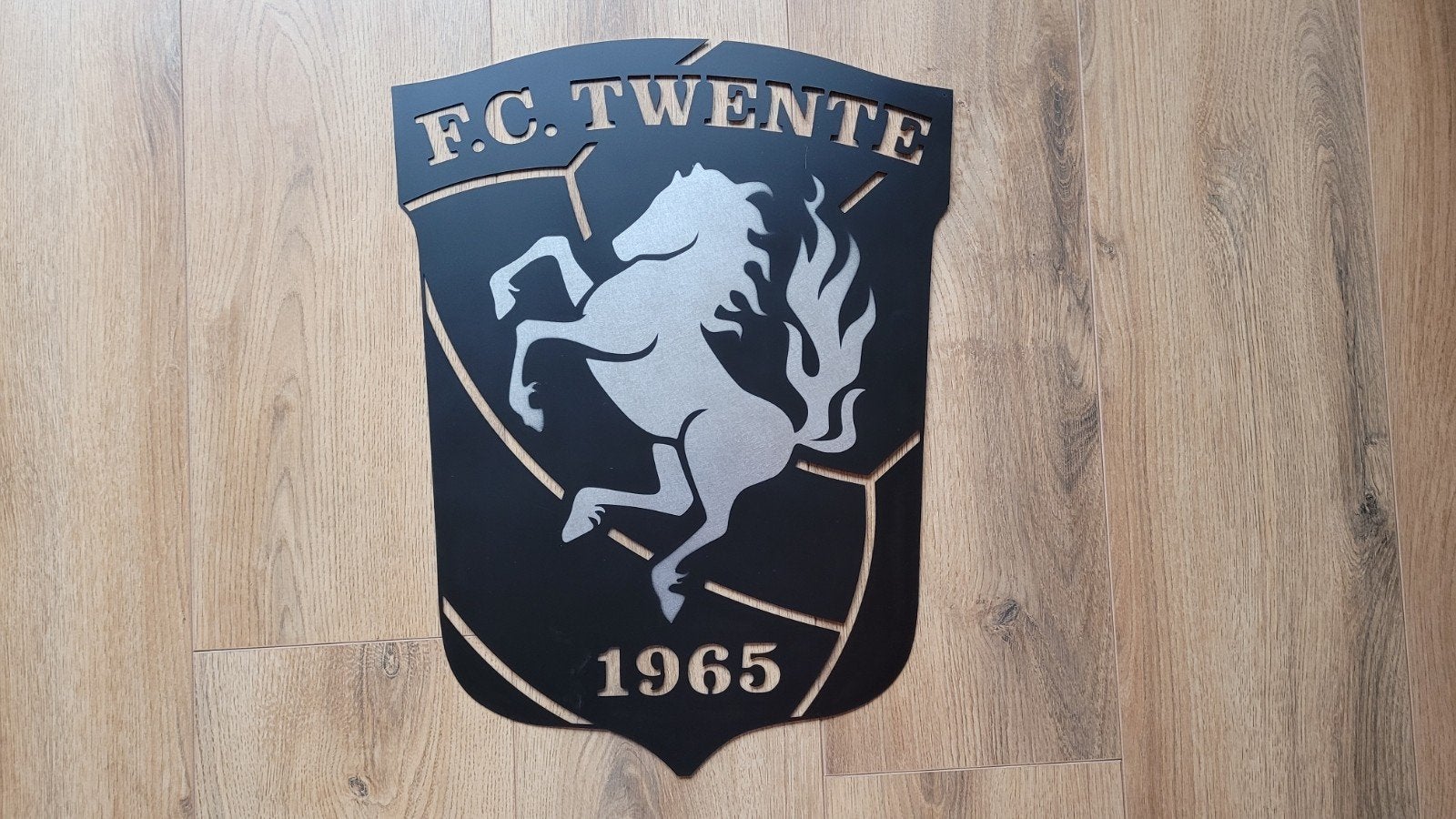 FC Twente-logo 60x50 cm RVS wanddecoratie, Huis en Inrichting, Industrieel, Zwart, 60 cm, Nieuw