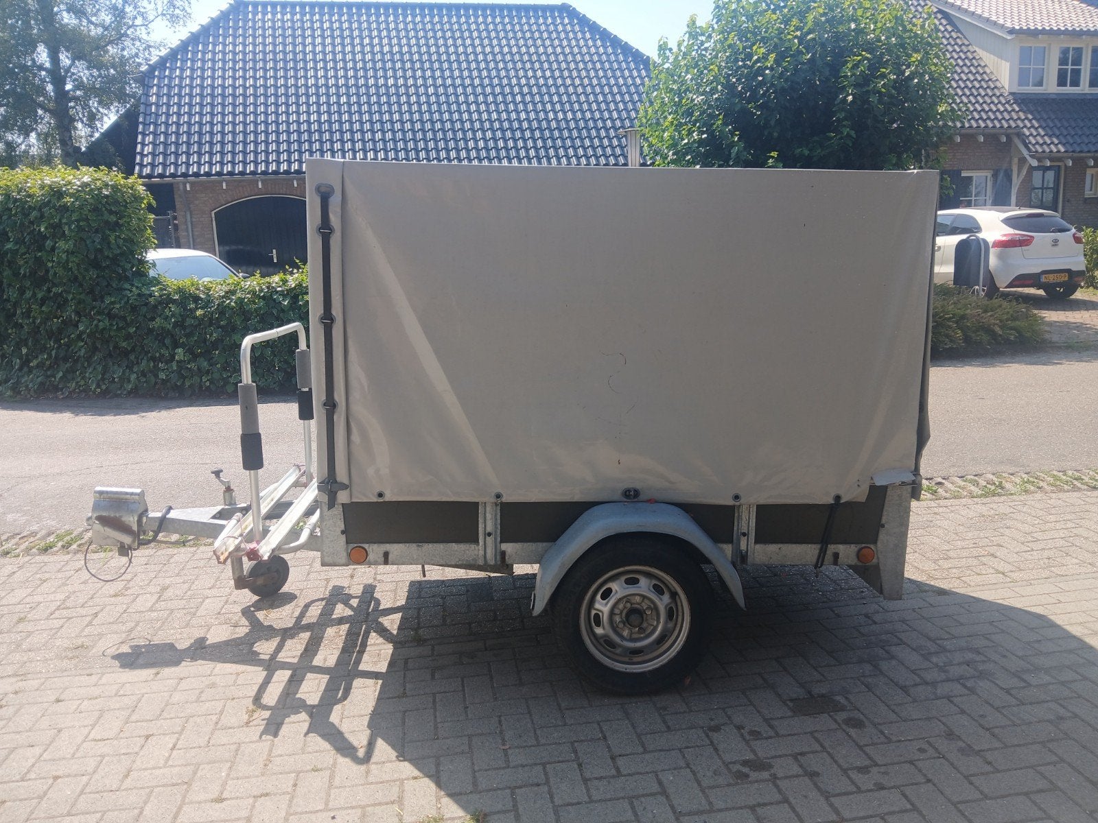 Te huur bagage aanhanger /aanhanger met huif €20/dag