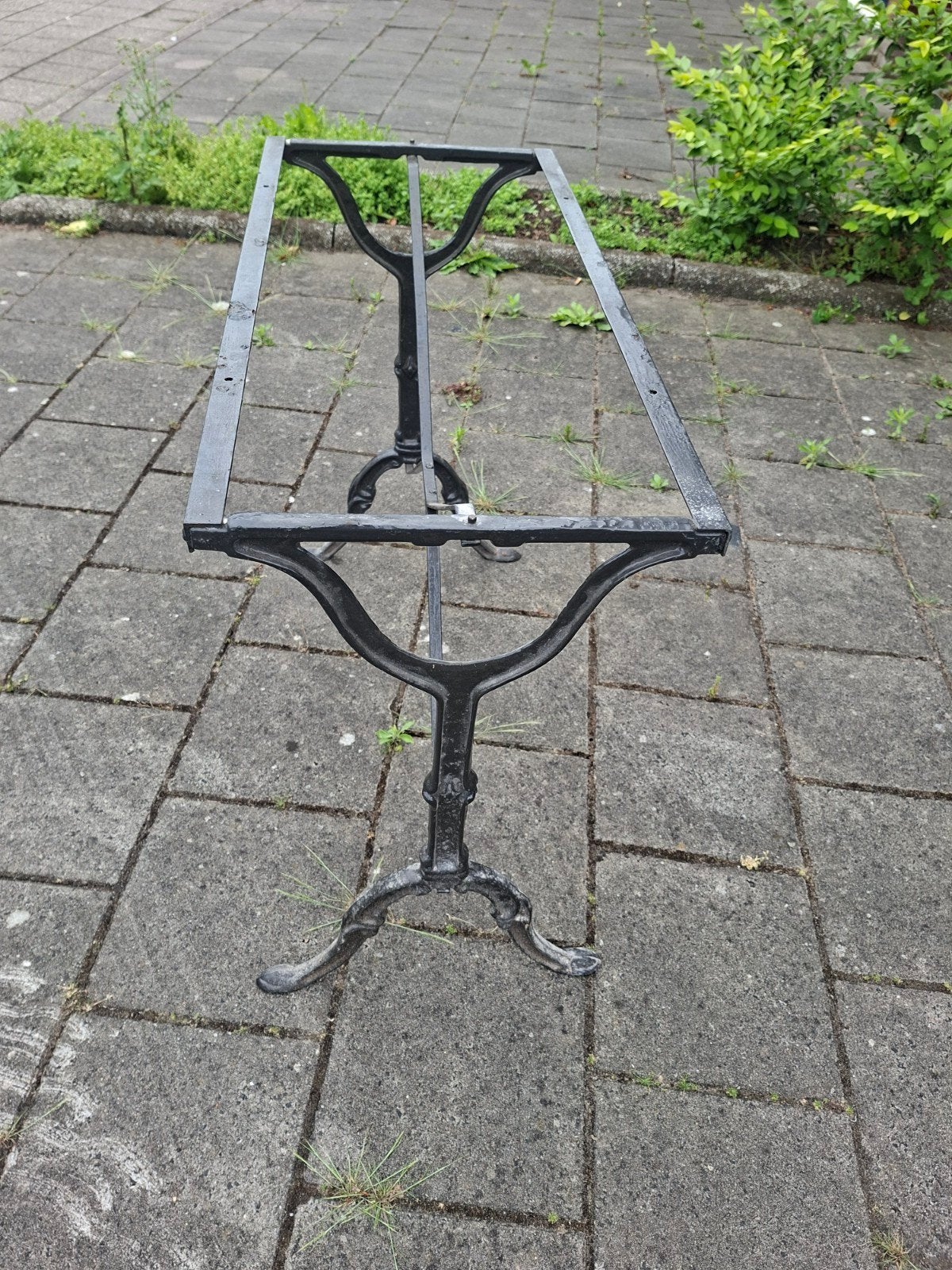 Oud tuintafel onderstel van ijzer, Antiek en Kunst, Antiek | Meubels | Tafels, Ophalen