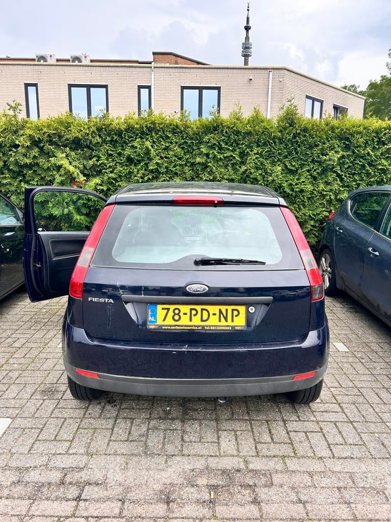 Ford Fiësta 1.3 8V 3DR 2004 Blauw, Auto's, Ford, 1299 cc, 40 €/maand, 4 cilinders, Blauw