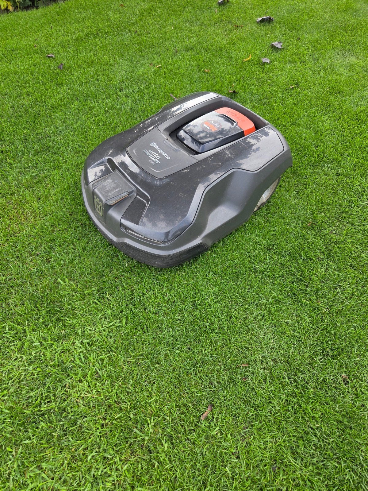 Husqvarna Automower 315x Robotmaaier (2020), Tuin en Terras, Ophalen, Cirkelmaaier, Gebruikt, Accu-grasmaaier