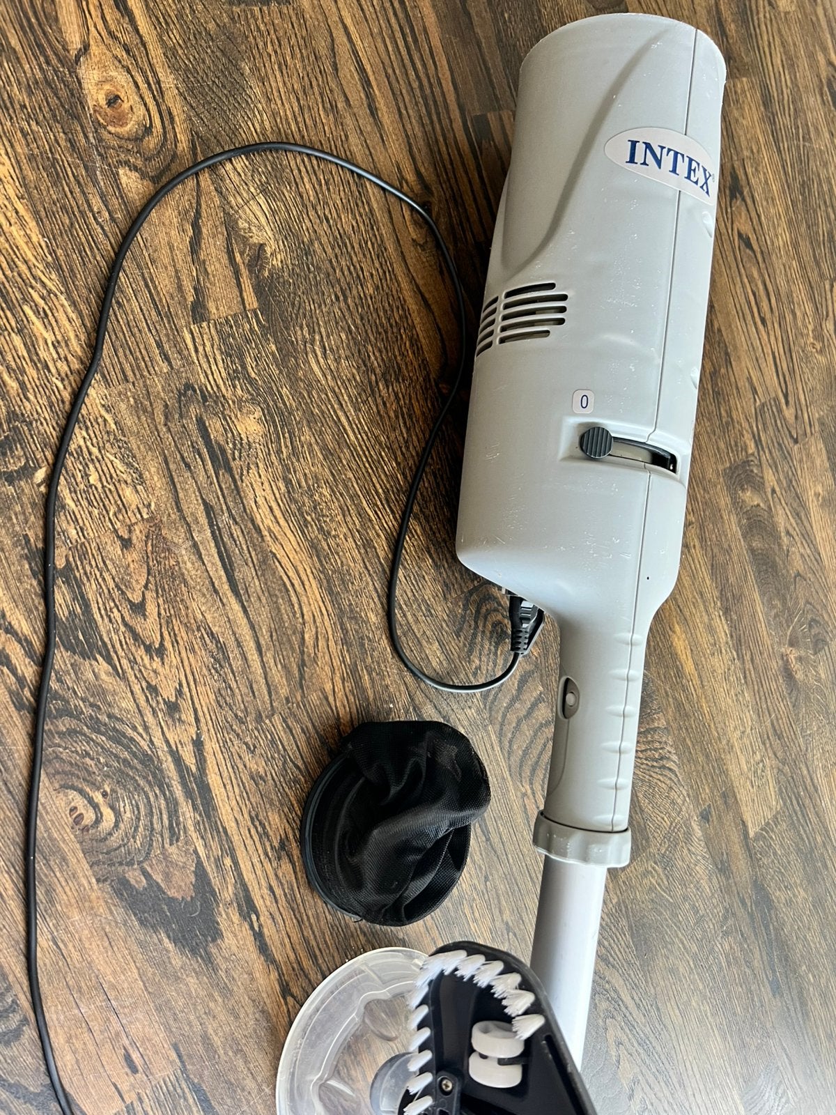 Intex oplaadbare handstofzuiger, Tuin en Terras, Zwembad-toebehoren, Gebruikt, Ophalen