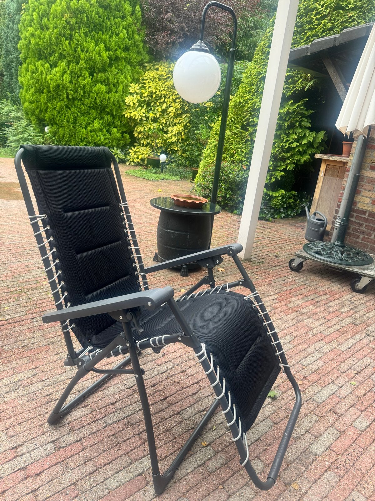 Verstelbare relaxstoel - Zwart, Ophalen, Gebruikt, Metaal, Inklapbaar