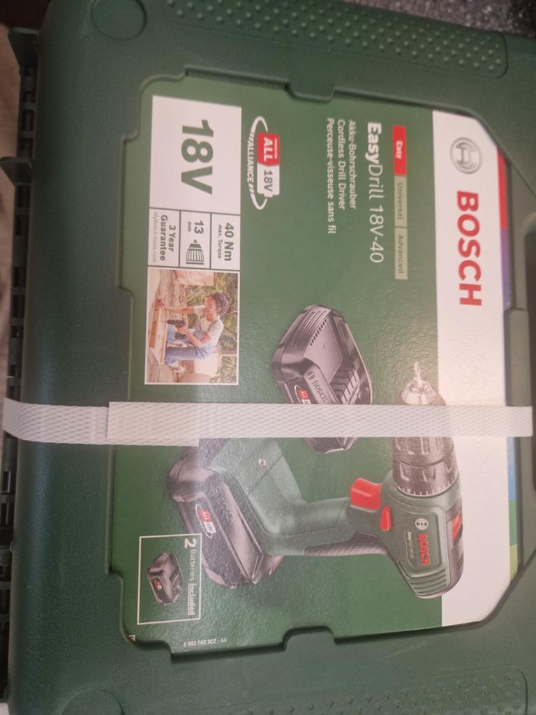 Bosch EasyDrill 18V-40 Accuboormachine met 2 accu's, Ophalen of Verzenden, Nieuw, Minder dan 400 watt, Boor- en Schroefmachine