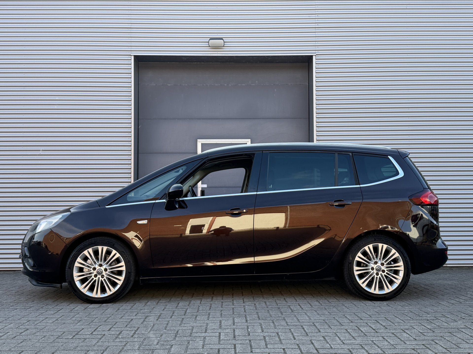 Opel Zafira Tourer 1.4 Business Edition I Clima I Navi I Cam, Euro 5, Stof, Zwart, 4 cilinders