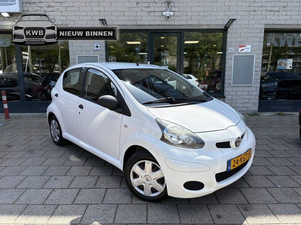 Toyota Aygo 1.0-12V 5Drs Nieuwe apk Beurt (bj 2009), Auto's, Toyota, Bedrijf, Te koop, Aygo, ABS, Airbags, Alarm, Radio, Startonderbreker