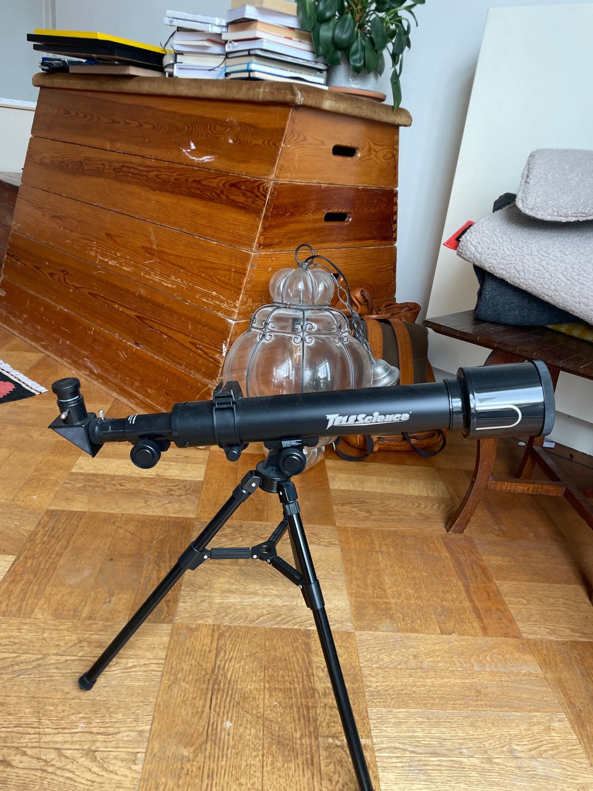 Telescoop  inklapbaar met 16.6 High Power Lens, Audio, Tv en Foto, Ophalen, Lenzentelescoop (refractor), Met statief, Zo goed als nieuw